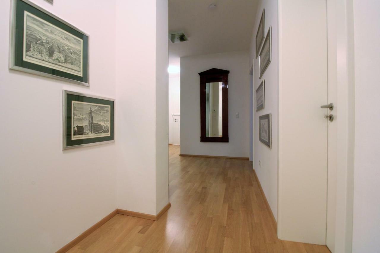 Luxury City Apartment - View Of River And Castle Wurzburg Exterior photo