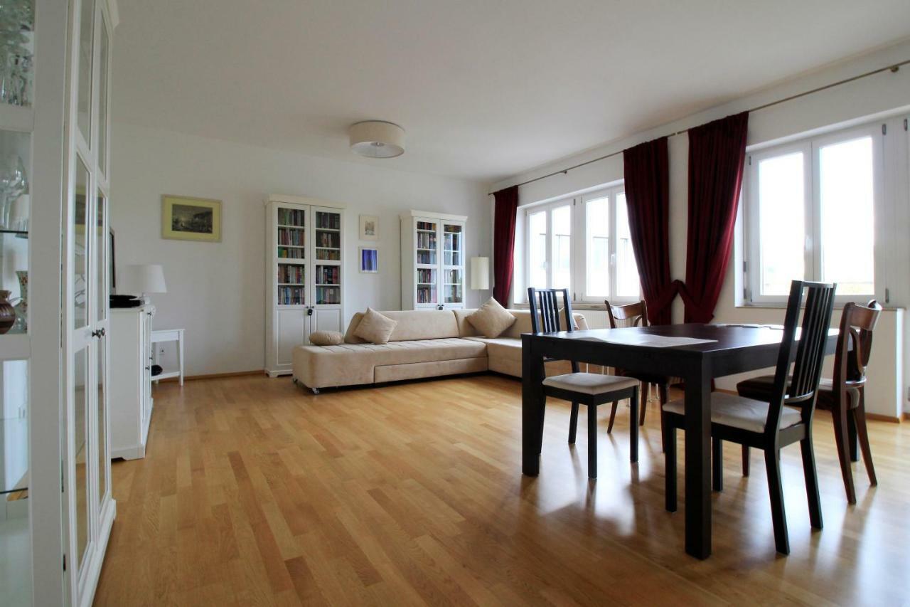 Luxury City Apartment - View Of River And Castle Wurzburg Exterior photo